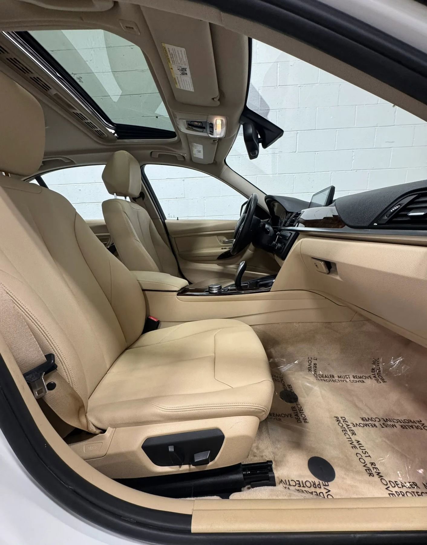 Used 2015 BMW 328i Sedan image 24