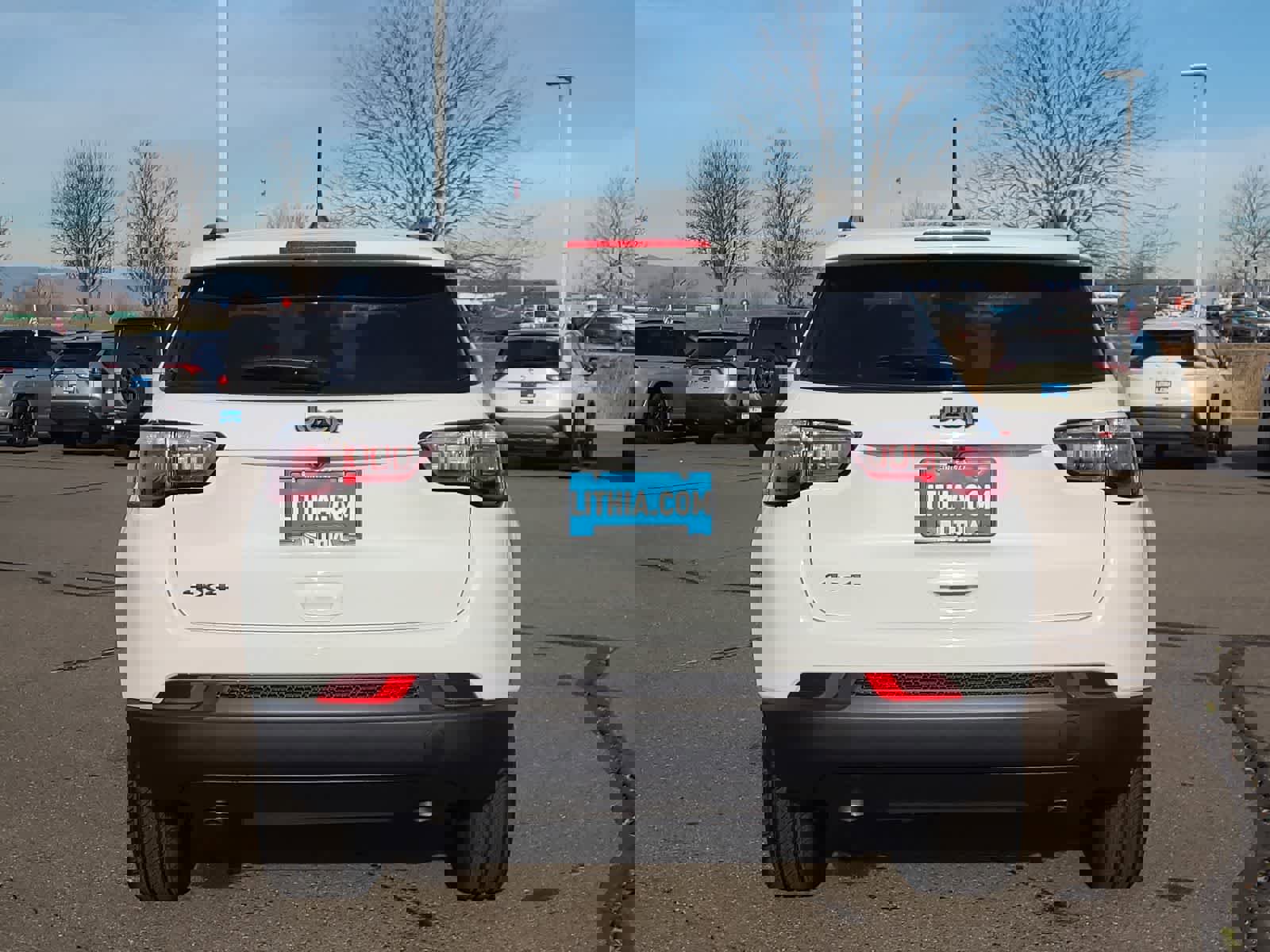 New 2026 Jeep Compass Latitude image 13