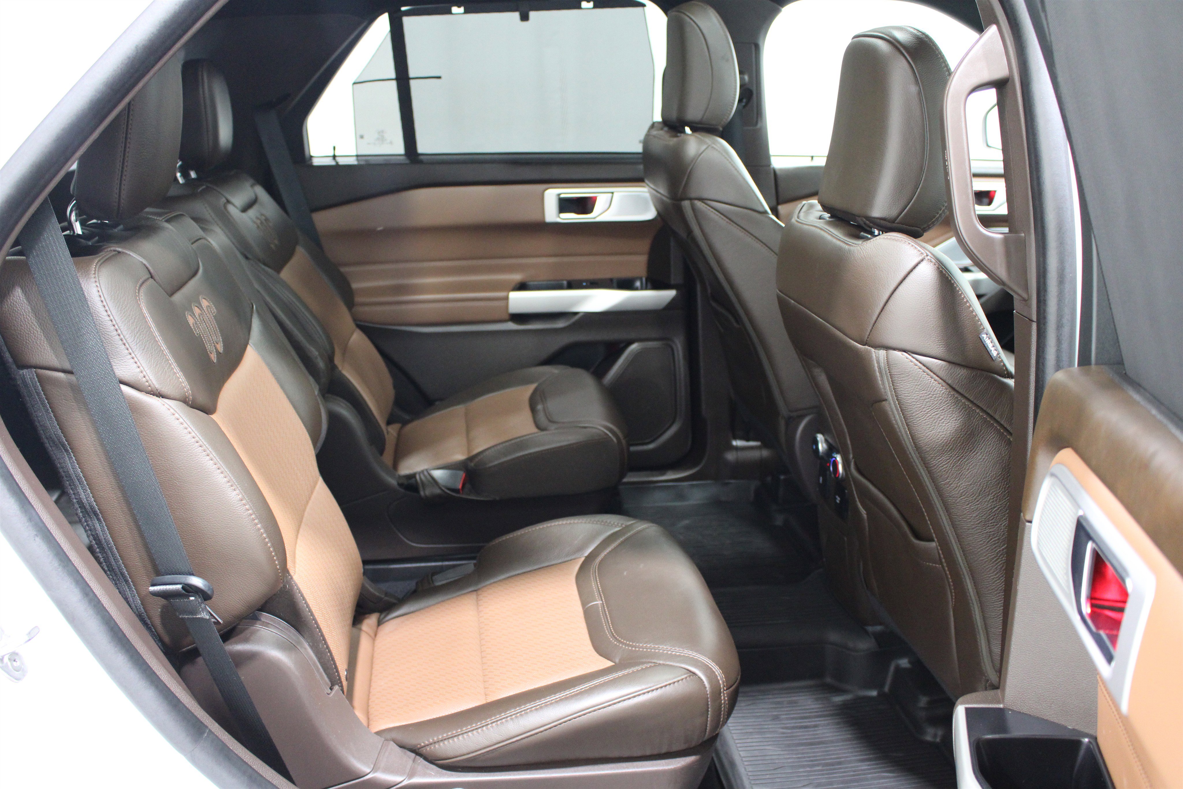 Used 2022 Ford Explorer King Ranch w/ Technology Package AWD/4WD image 26