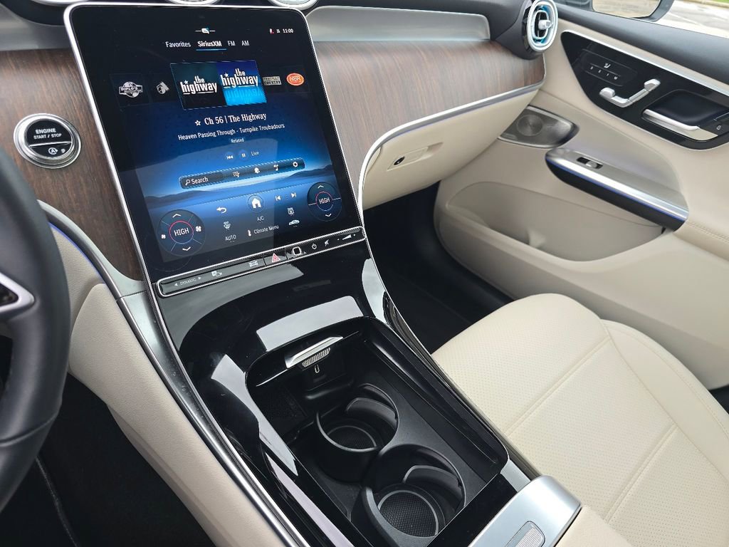 Certified 2026 Mercedes-Benz GLC 300 4MATIC image 32