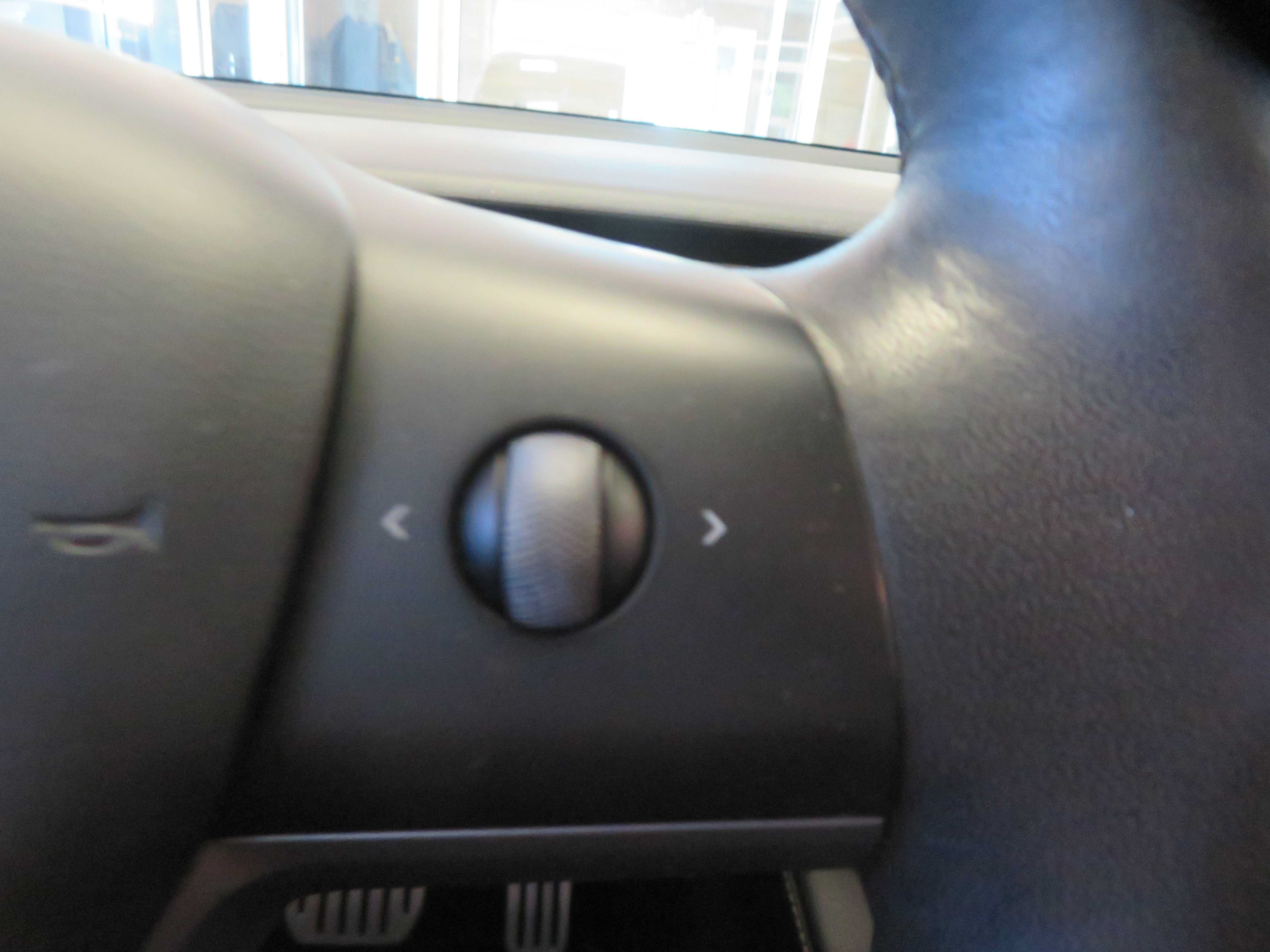 Used 2022 Tesla Model Y Performance AWD/4WD image 26