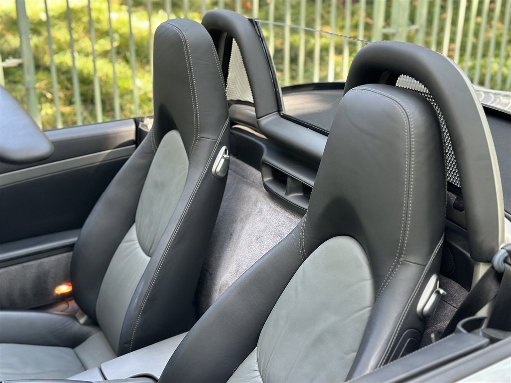 Used 2005 Porsche Boxster image 4