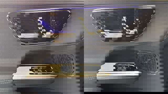 Used 2025 Mercedes-Benz GLC 300 4MATIC image 55