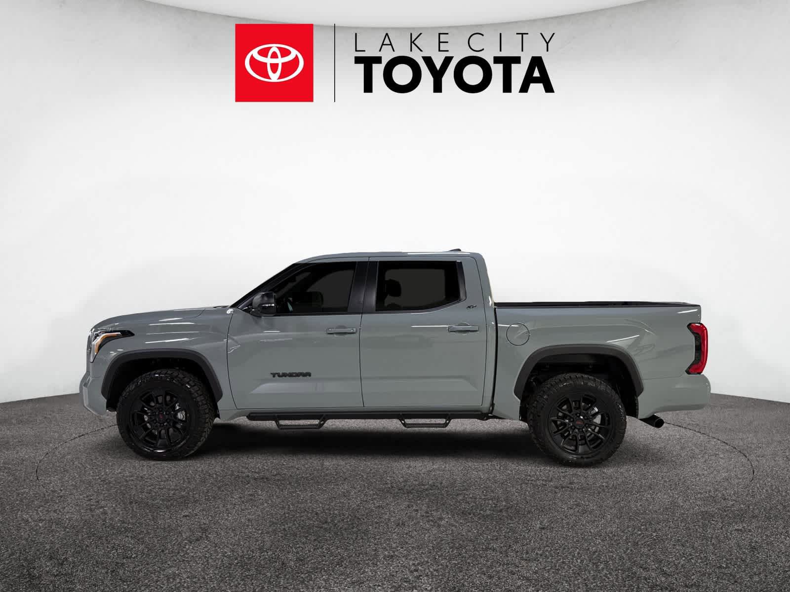 Used 2025 Toyota Tundra SR5 w/ SR5 Premium Package image 3