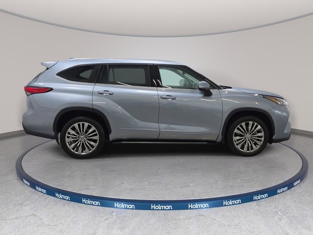 Used 2021 Toyota Highlander Platinum image 5