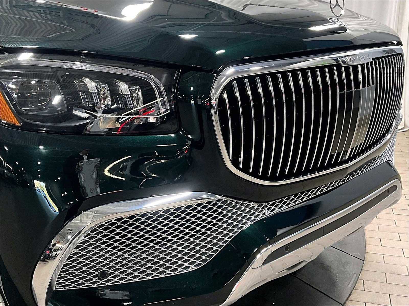 Used 2021 Mercedes-Benz Maybach GLS 600 4MATIC image 33