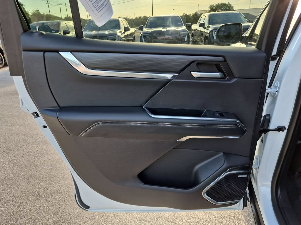 Certified 2024 GMC Acadia Elevation w/ Black Edition FWD image 34