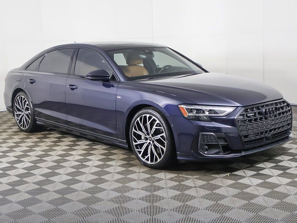 Used 2023 Audi A8 L 3.0T image 2