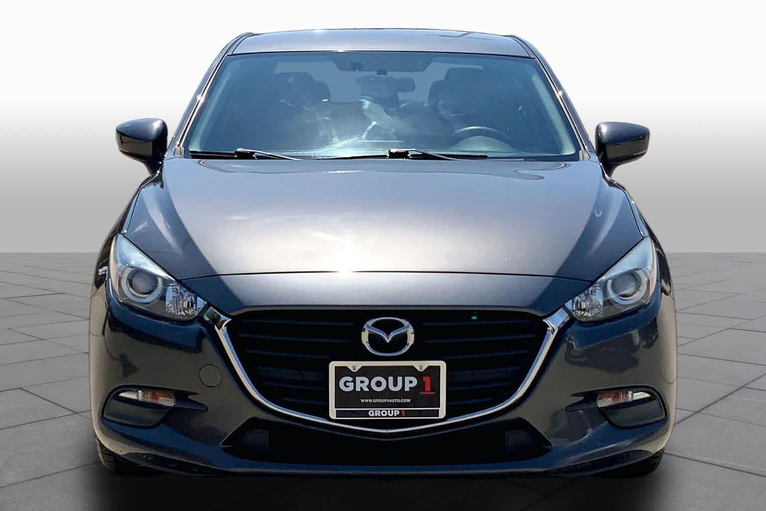 Used 2017 MAZDA MAZDA3 Sport w/ Preferred Equipment Package FWD image 4