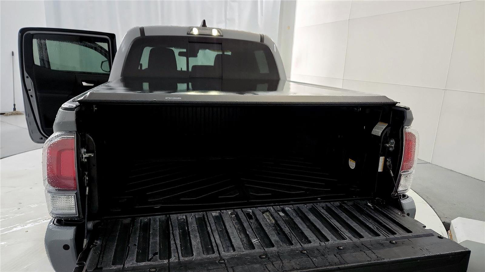 Certified 2021 Toyota Tacoma TRD Off-Road w/ Technology Package image 19