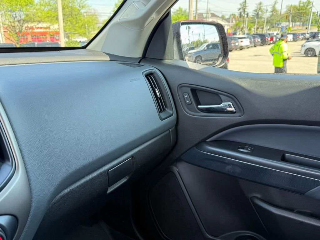 Used 2017 Chevrolet Colorado Z71 image 24