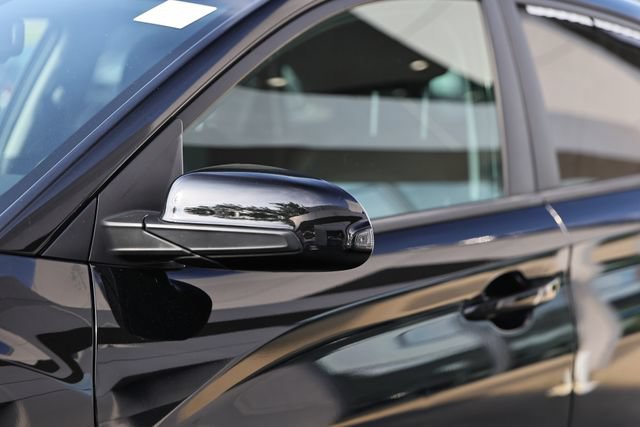 Used 2023 Hyundai Kona SE FWD image 12
