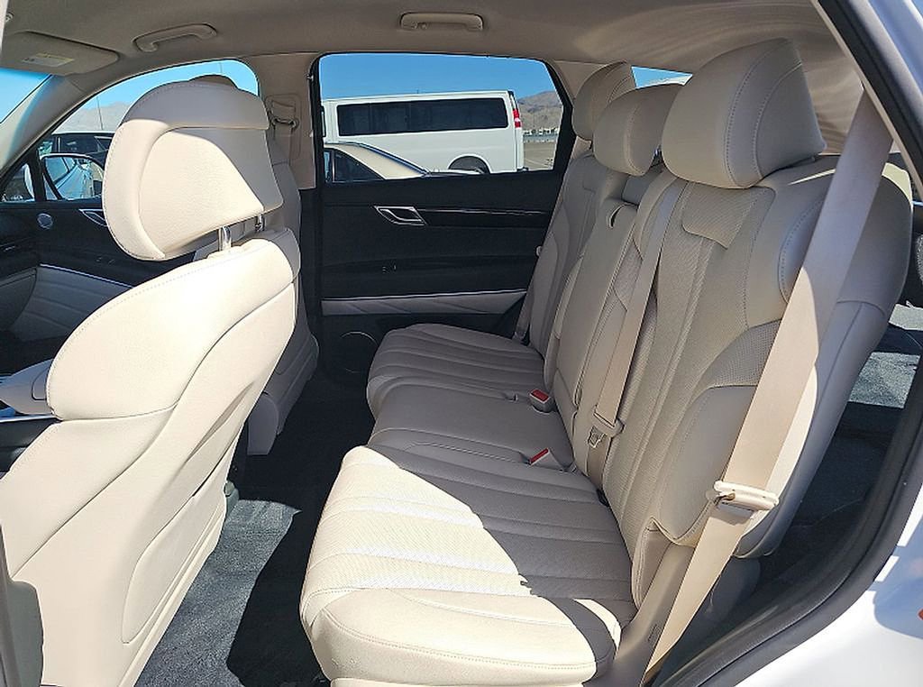 Used 2025 Genesis GV80 2.5T Standard AWD/4WD image 7
