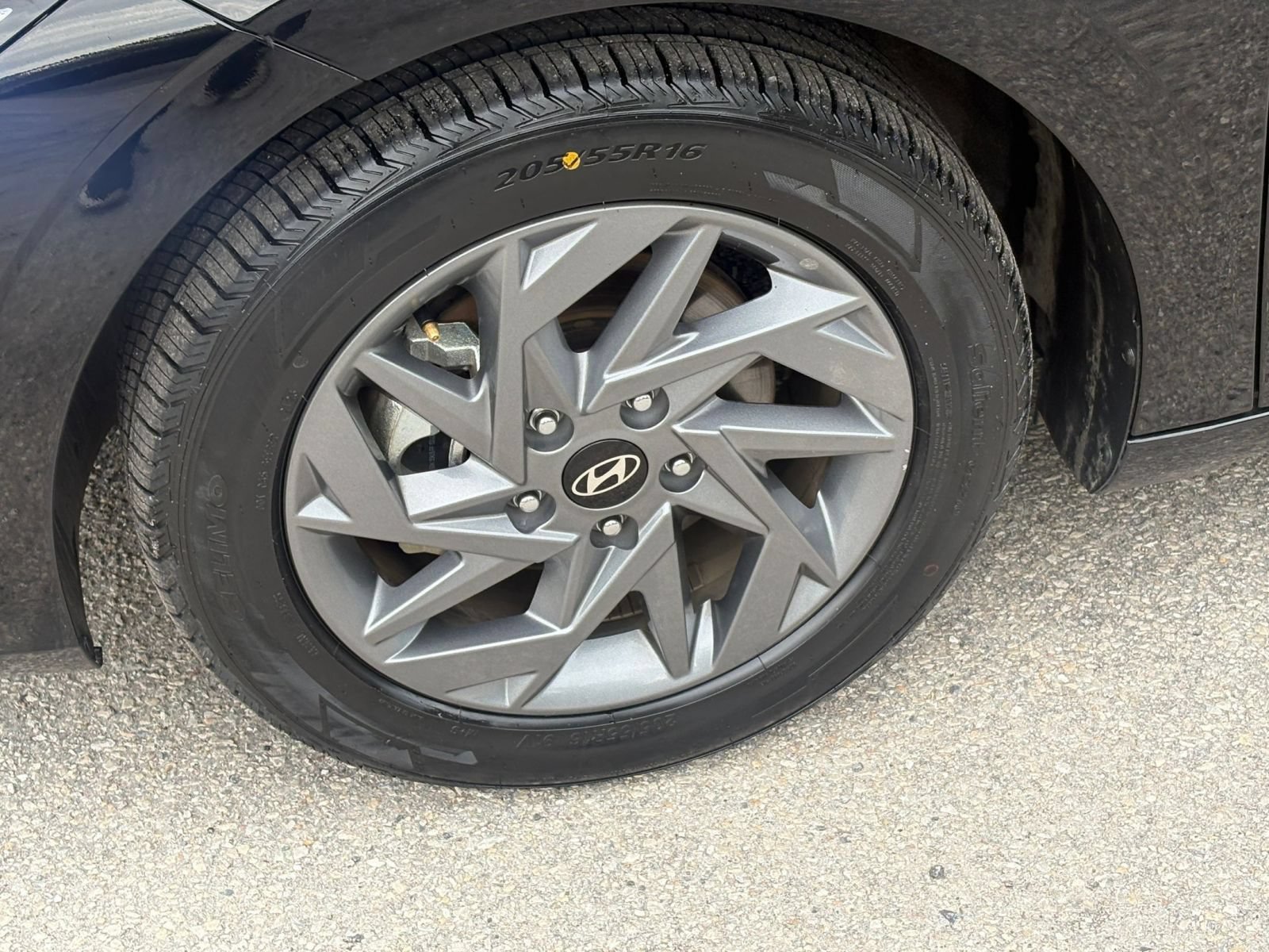 Used 2026 Hyundai Elantra Hybrid FWD image 24