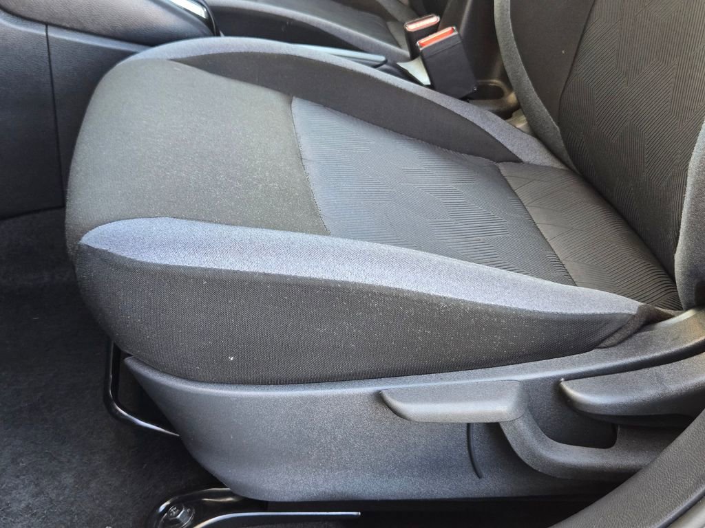 Used 2025 Nissan Versa SV image 13