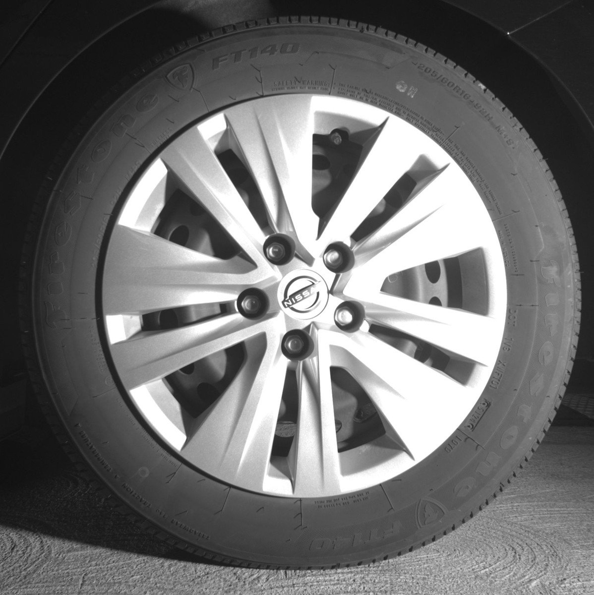 Used 2025 Nissan Sentra S FWD image 14