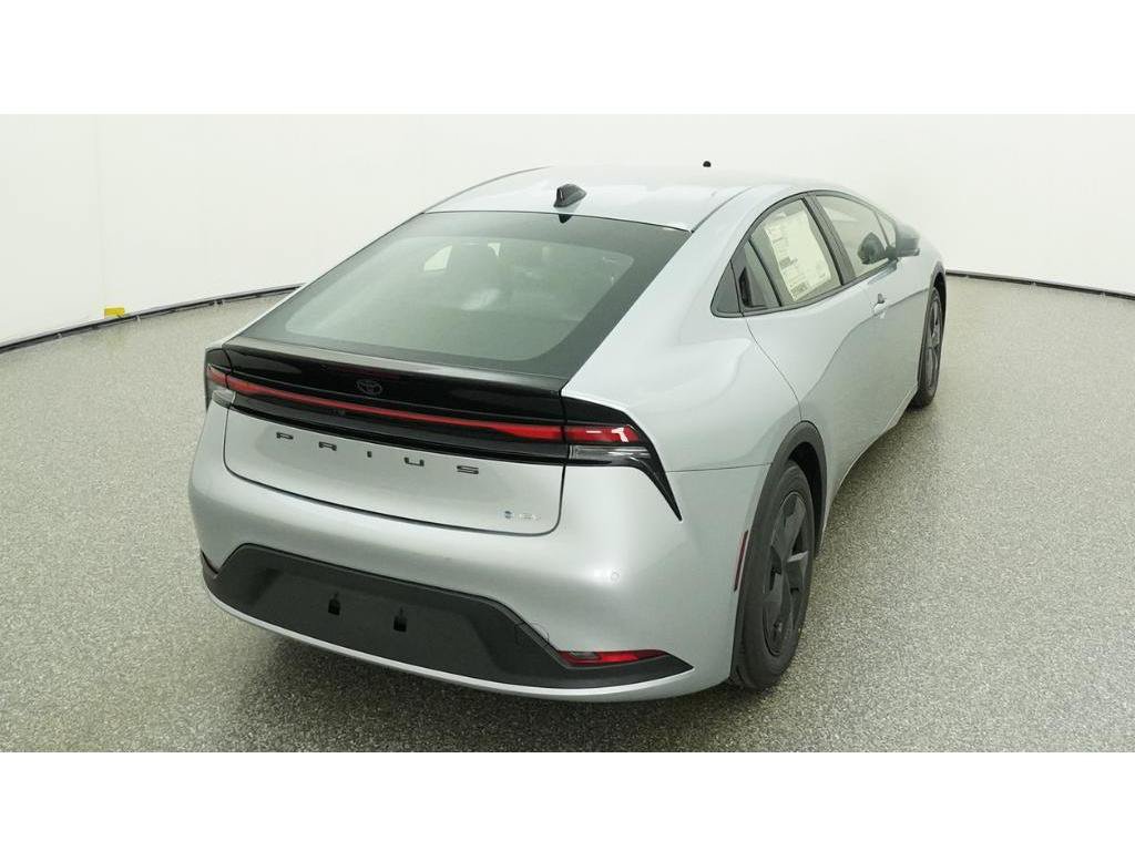 New 2026 Toyota Prius LE FWD image 8