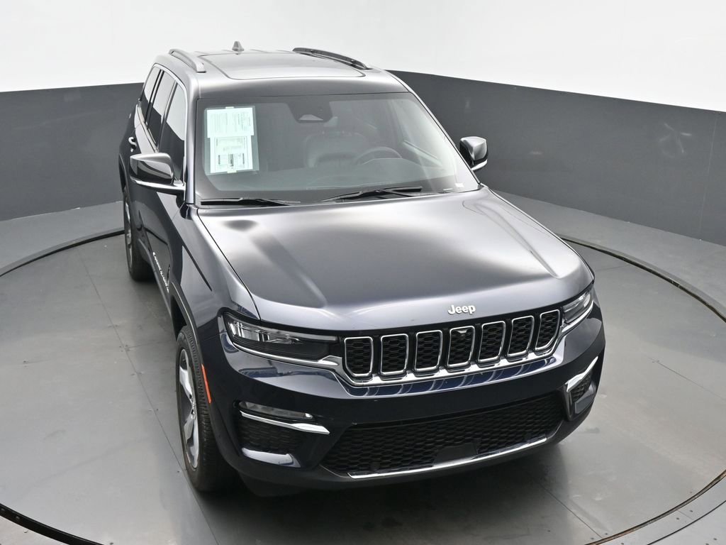 Used 2024 Jeep Grand Cherokee Limited w/ Luxury Tech Group II image 45