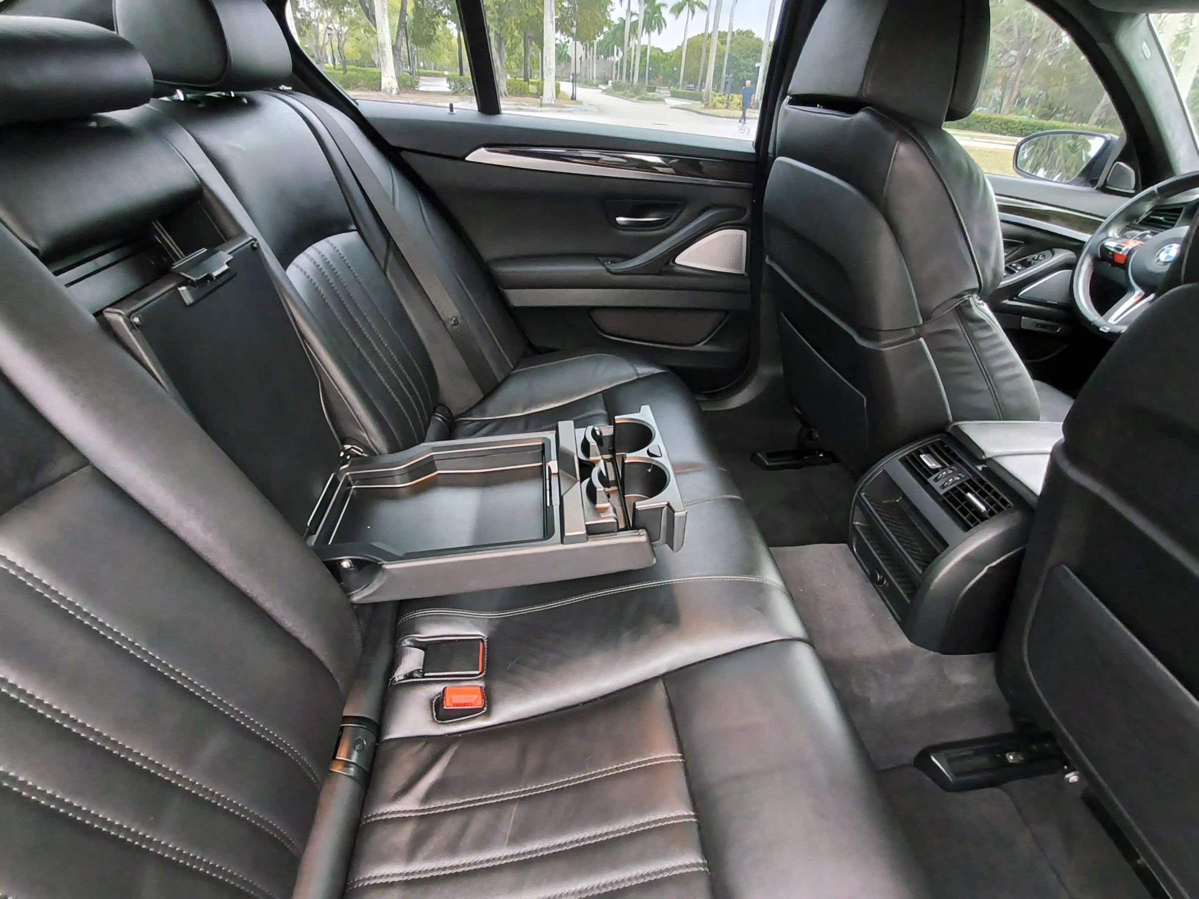 Used 2014 BMW M5 image 34