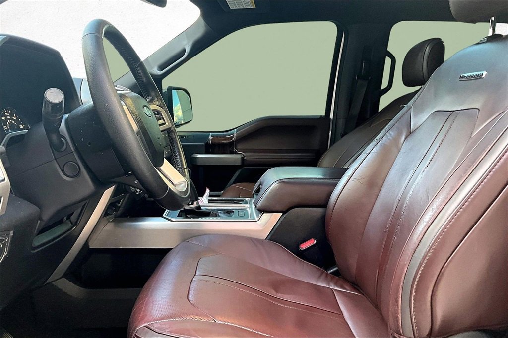 Used 2016 Ford F150 Platinum w/ Equipment Group 701A Luxury image 21