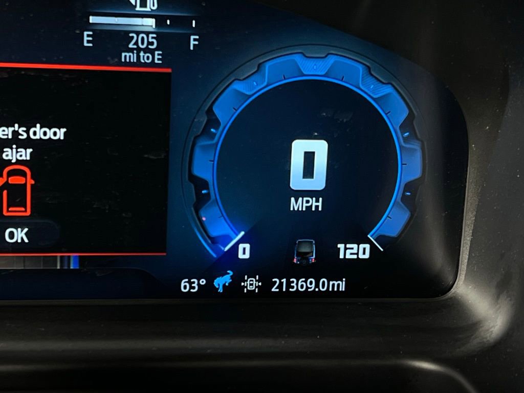 Used 2025 Ford Bronco Badlands image 17