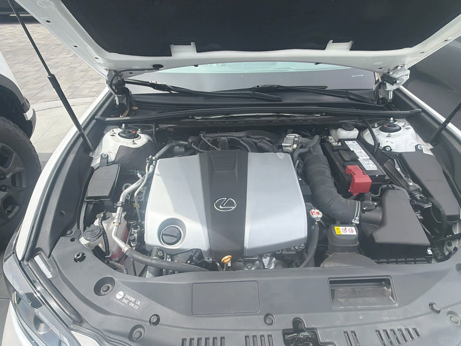 Used 2024 Lexus ES 350 w/ Accessory Package (Z2) image 9