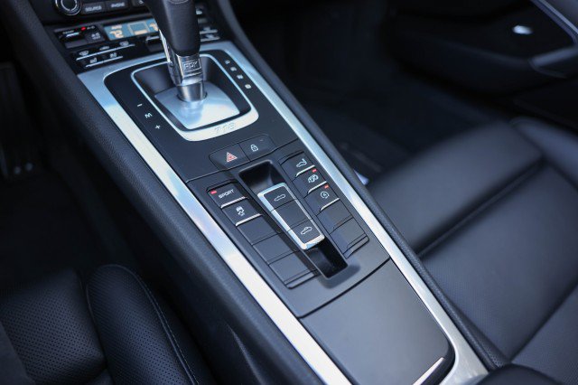 Used 2019 Porsche 718 Boxster S RWD image 22