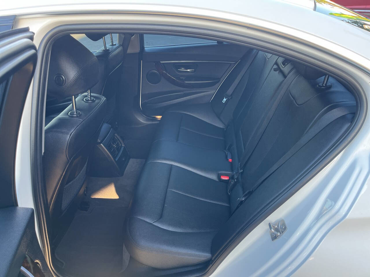 Used 2015 BMW 328i Sedan image 10