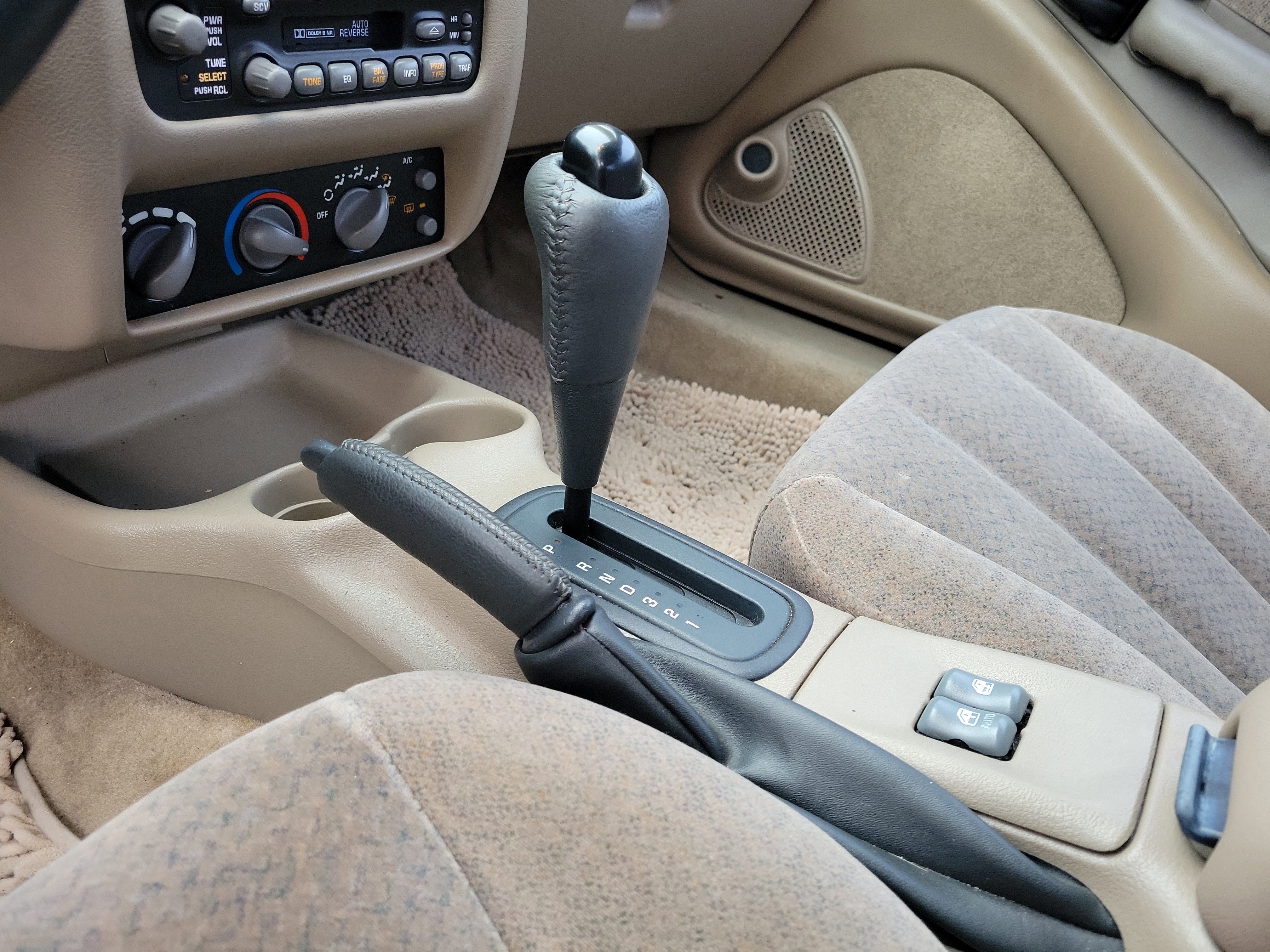 Used 2000 Pontiac Sunfire GT image 27