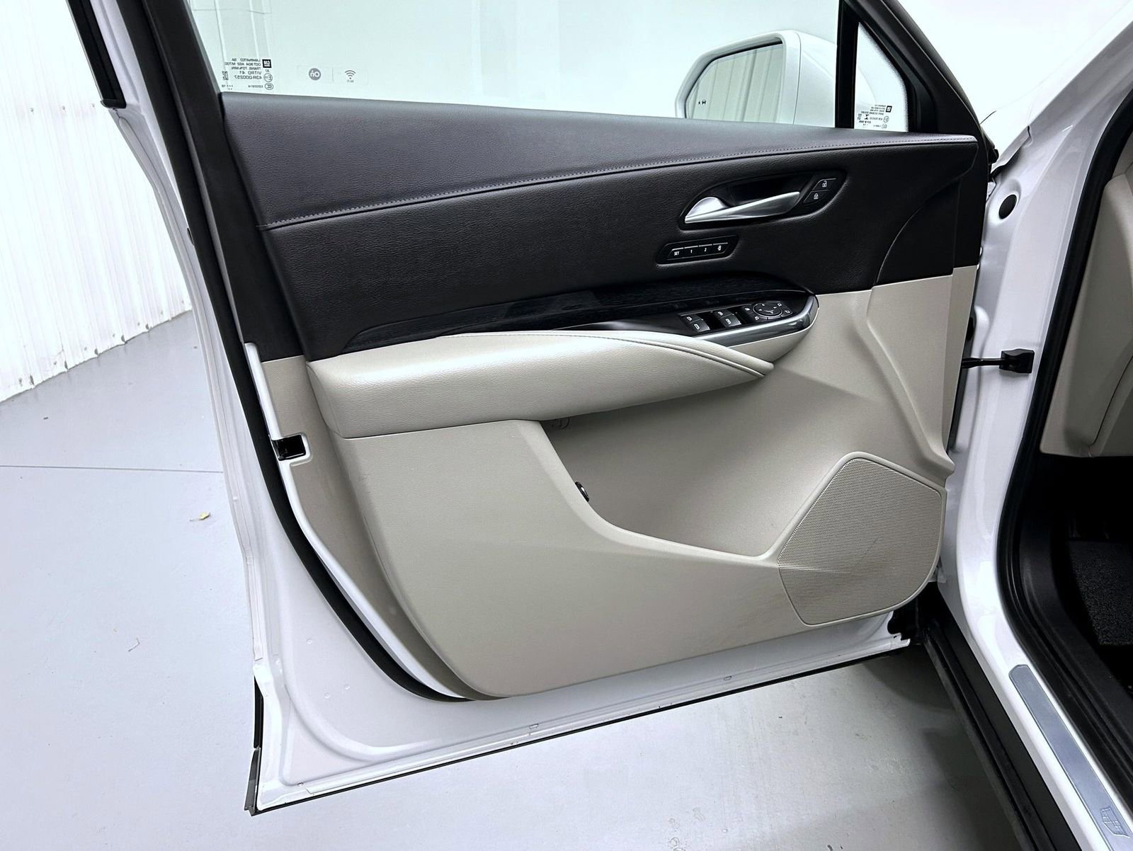 Used 2020 Cadillac XT4 Premium Luxury image 9