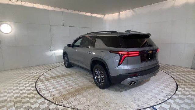 Used 2024 Chevrolet Traverse LT w/ LPO, Floor Liner Package AWD/4WD image 9