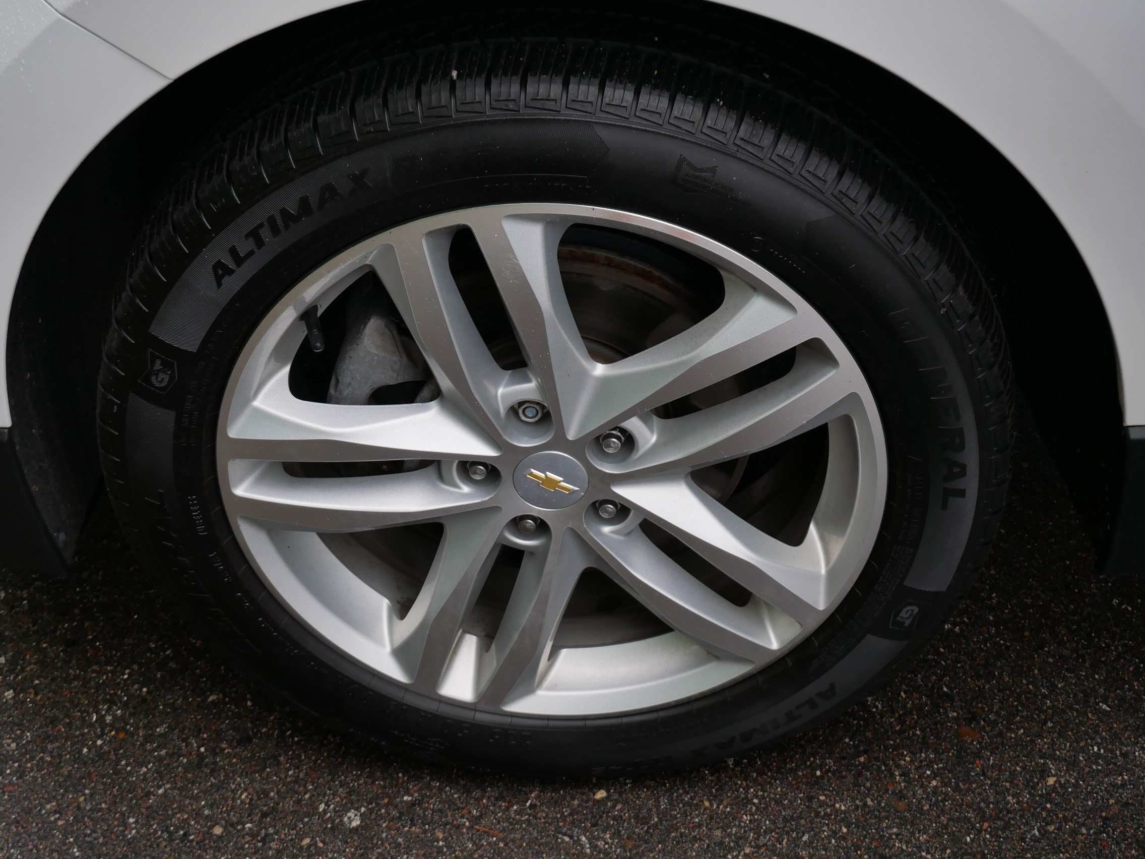 Used 2018 Chevrolet Equinox Premier AWD/4WD image 15