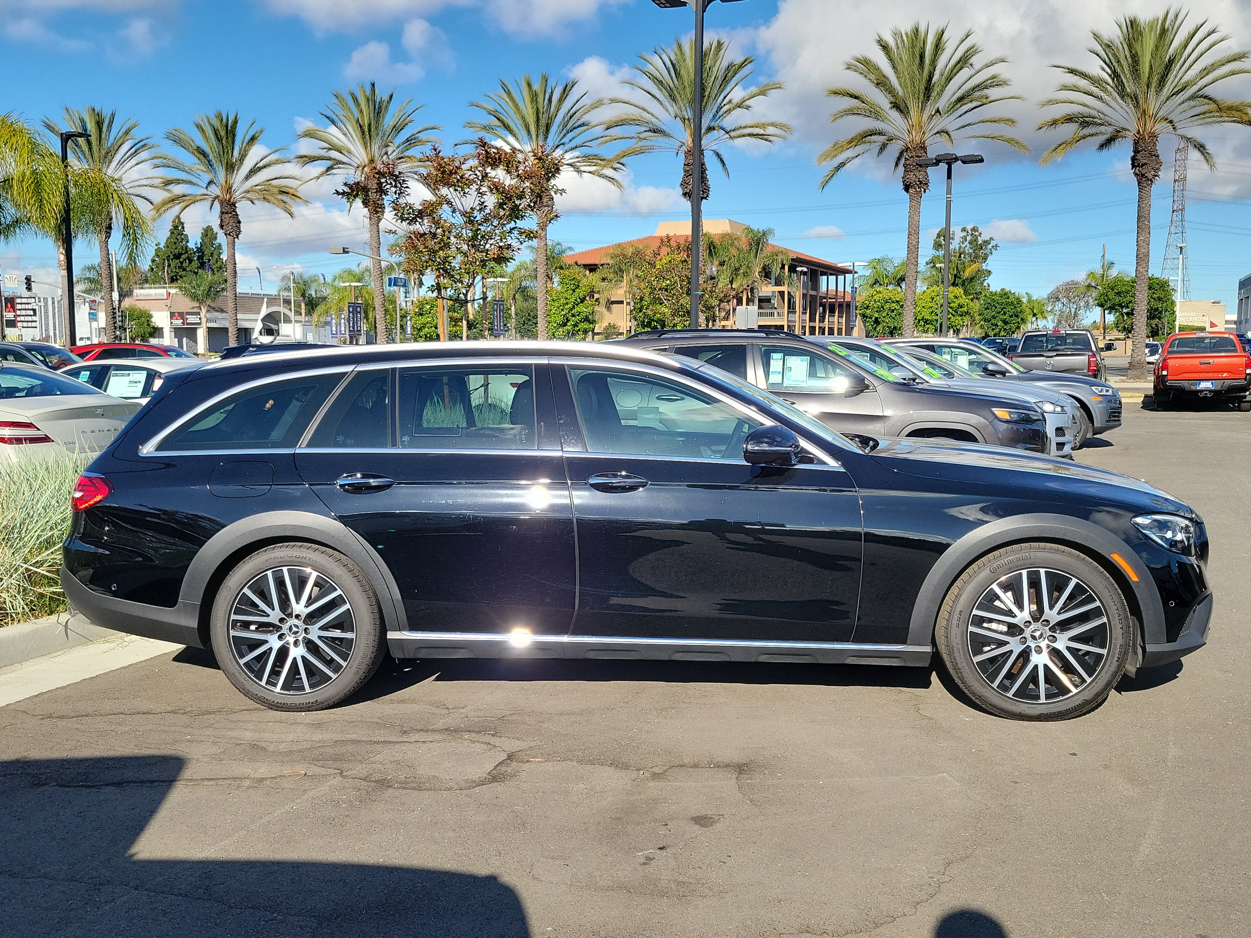 Used 2022 Mercedes-Benz E 450 4MATIC All-Terrain Wagon image 28