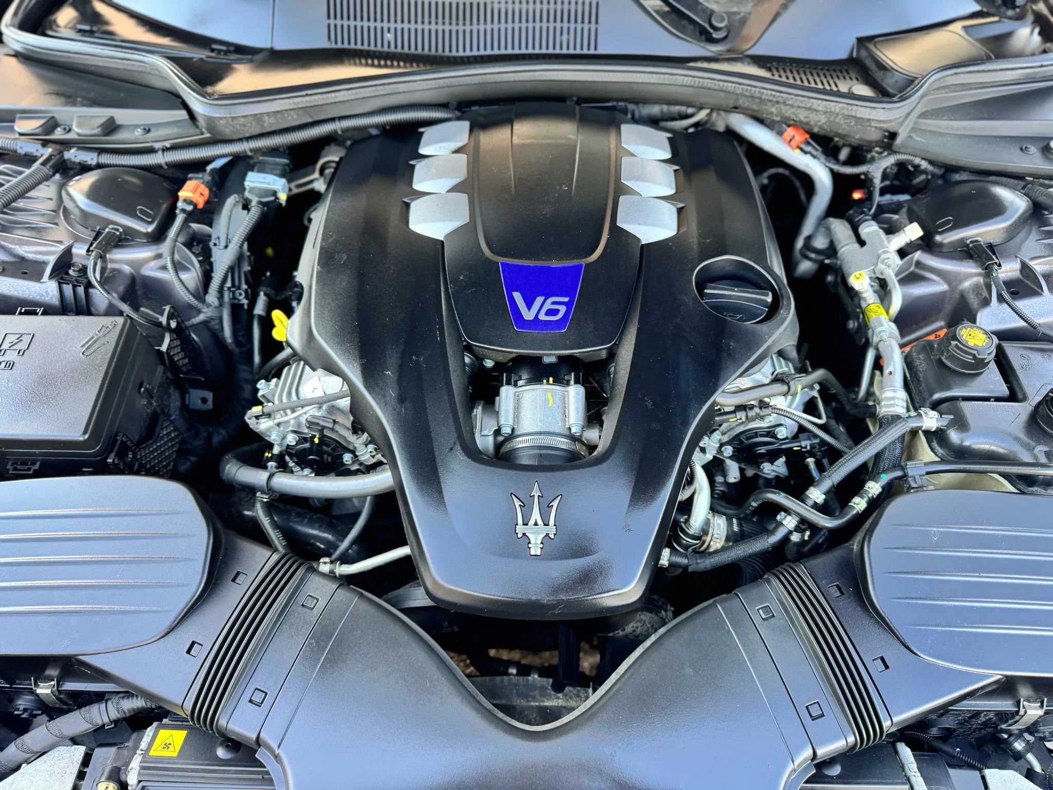 Used 2022 Maserati Ghibli Modena Q4 image 9