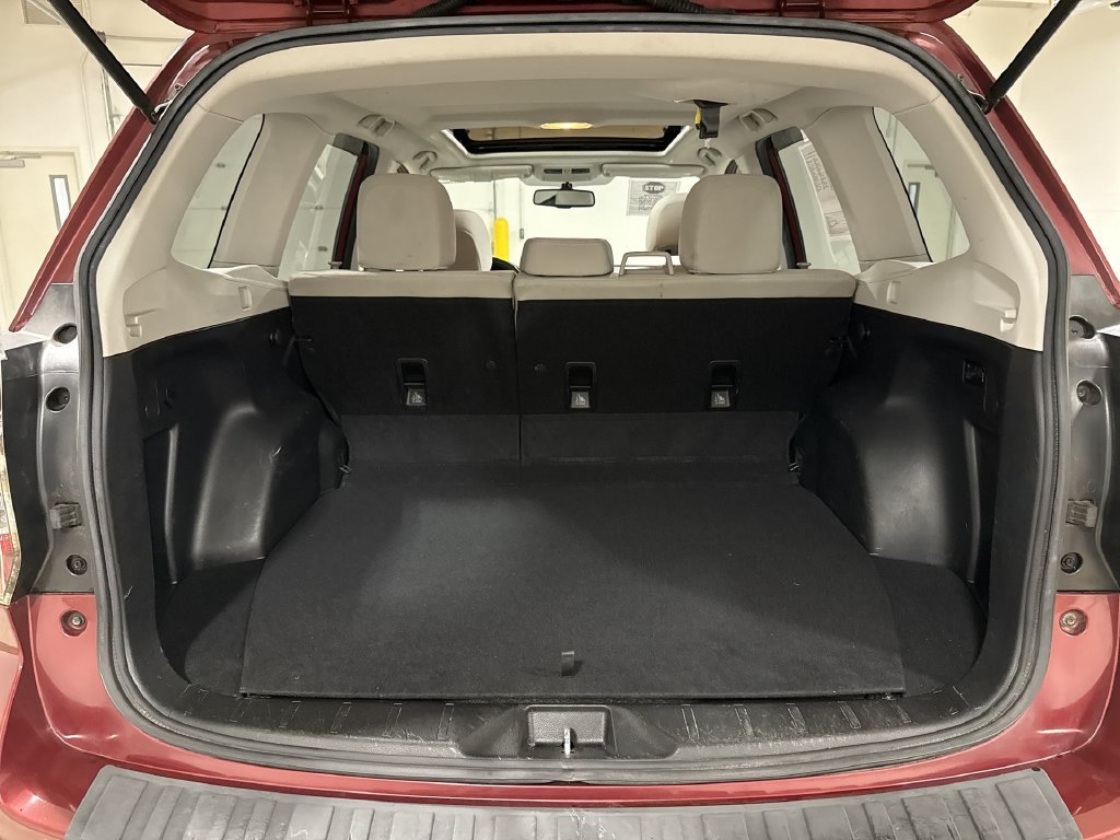 Used 2014 Subaru Forester 2.5i Premium AWD/4WD image 25