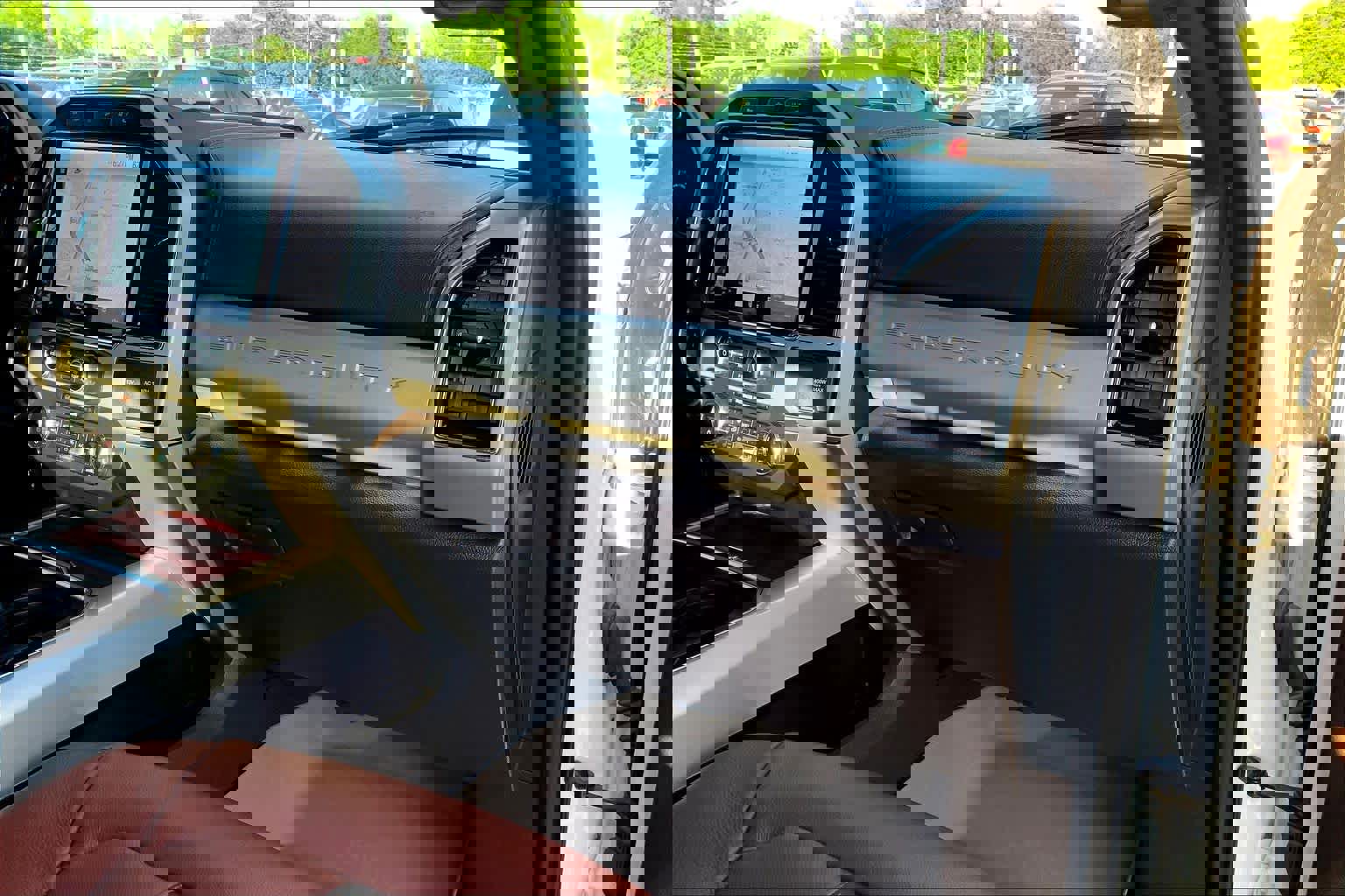 Used 2022 Ford F250 King Ranch w/ King Ranch Ultimate Package image 18