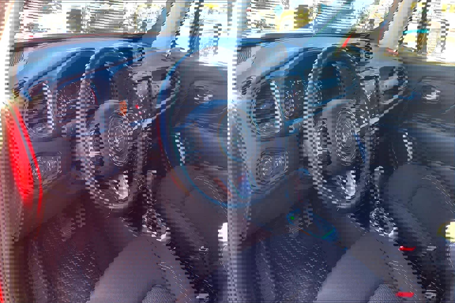 Used 2023 Jeep Renegade Latitude w/ Premium Group image 36