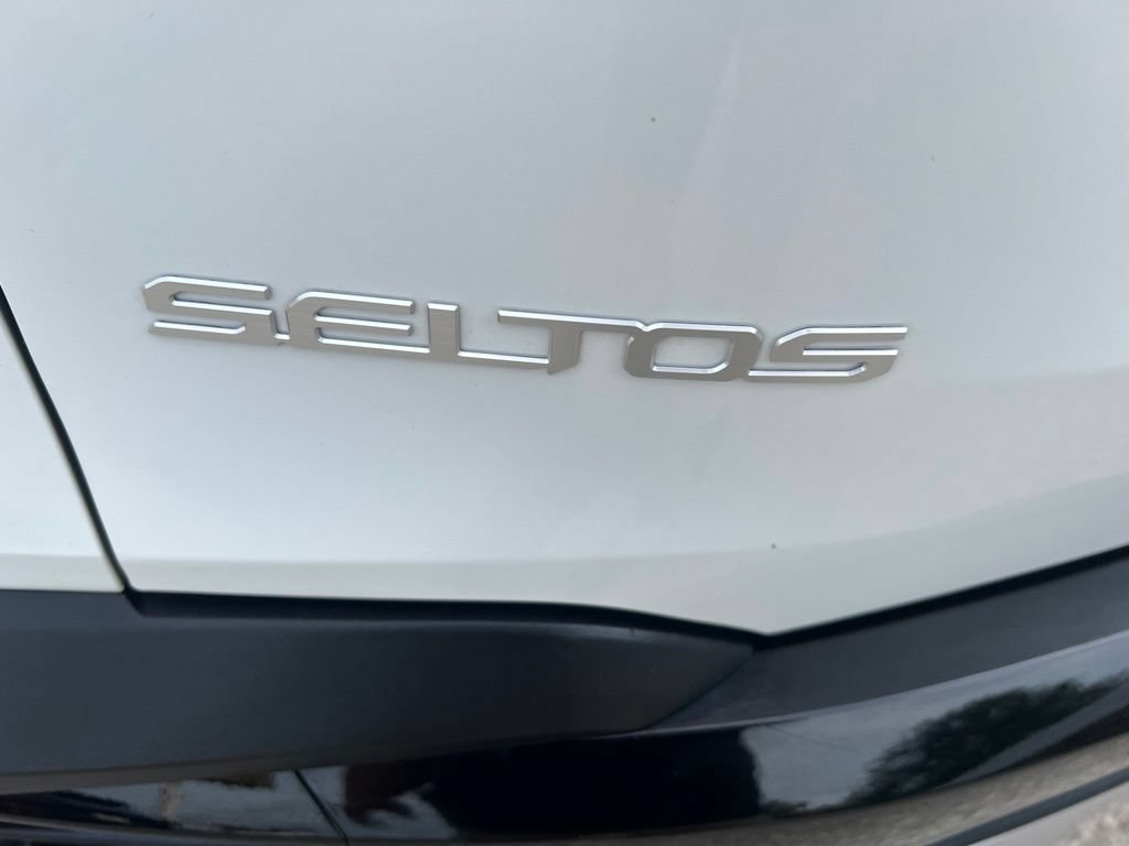 Certified 2025 Kia Seltos EX w/ EX Sunroof Package AWD/4WD image 36