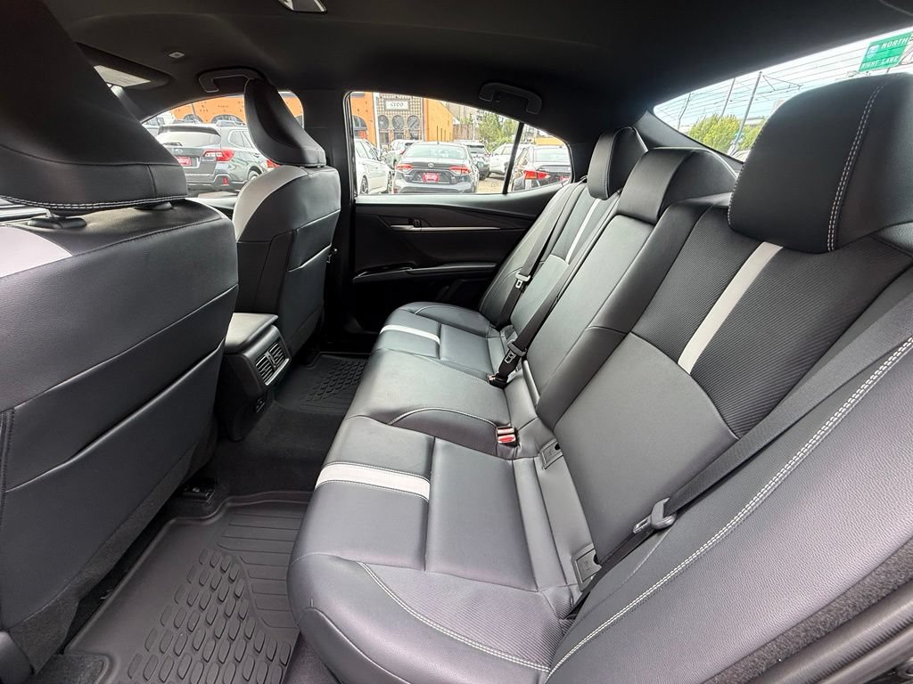 Used 2025 Toyota Camry SE FWD image 15