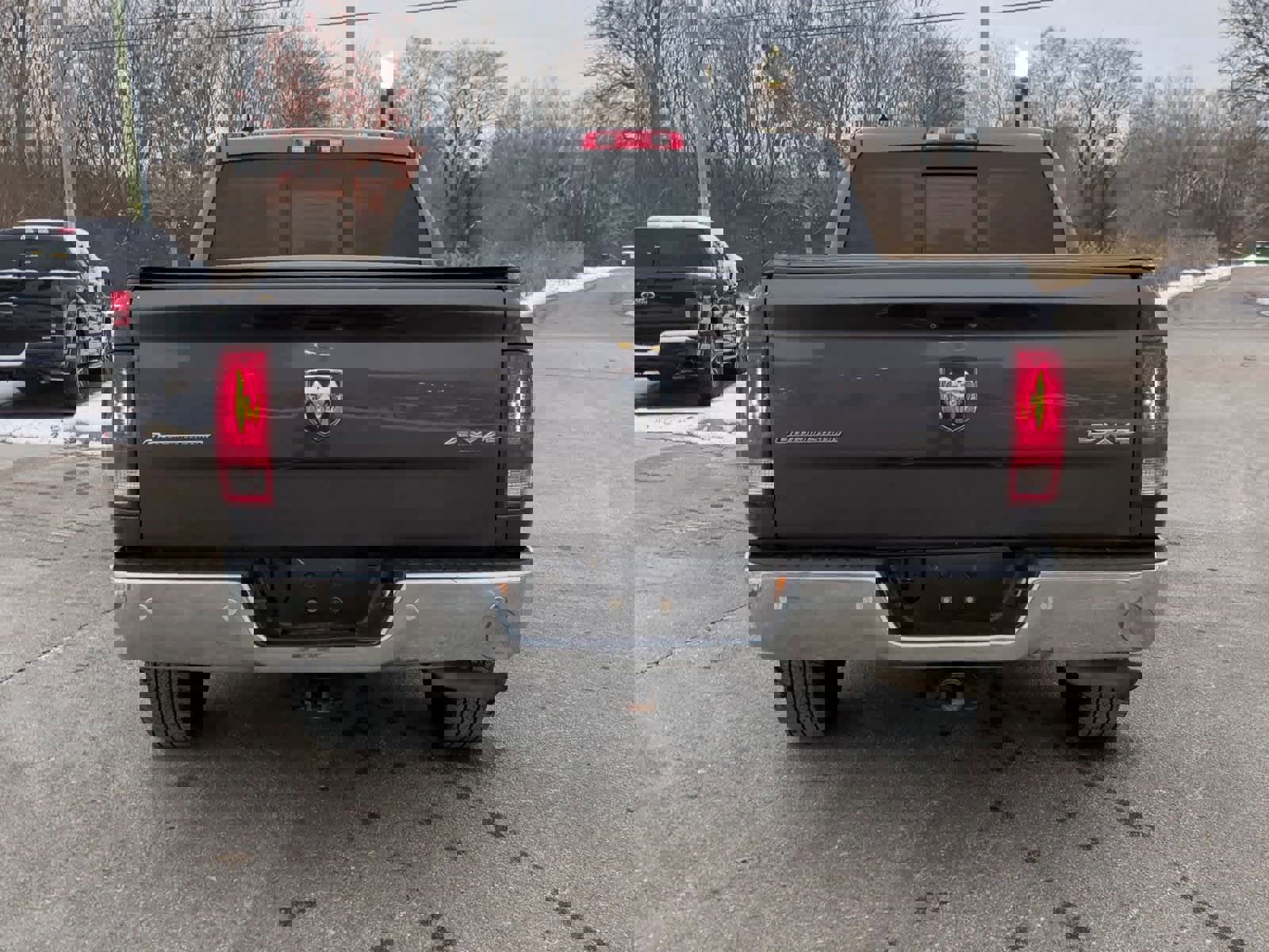 Used 2015 RAM 1500 Outdoorsman image 7