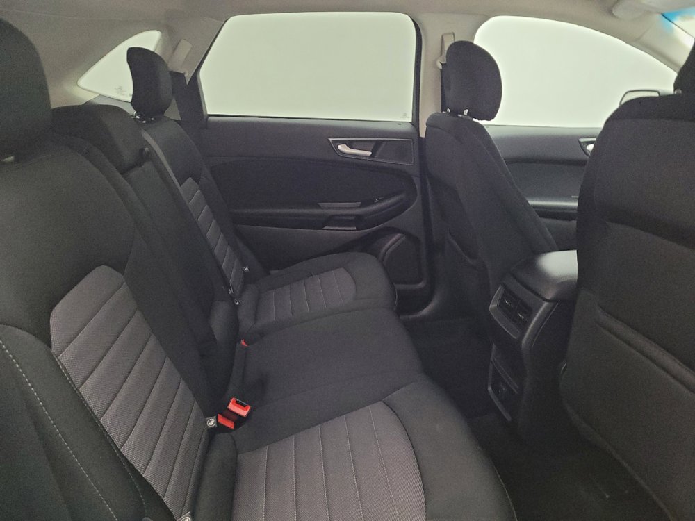 Used 2019 Ford Edge SE w/ SE Fleet Driver's Package FWD image 19