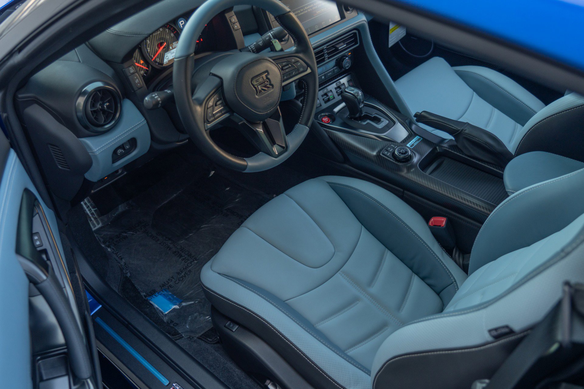 Used 2024 Nissan GT-R w/ Floor Mat Package image 42