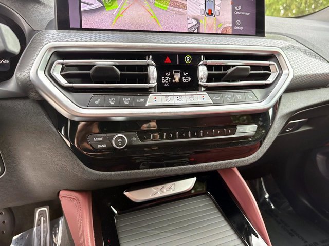Used 2025 BMW X4 xDrive30i w/ Premium Package AWD/4WD image 27