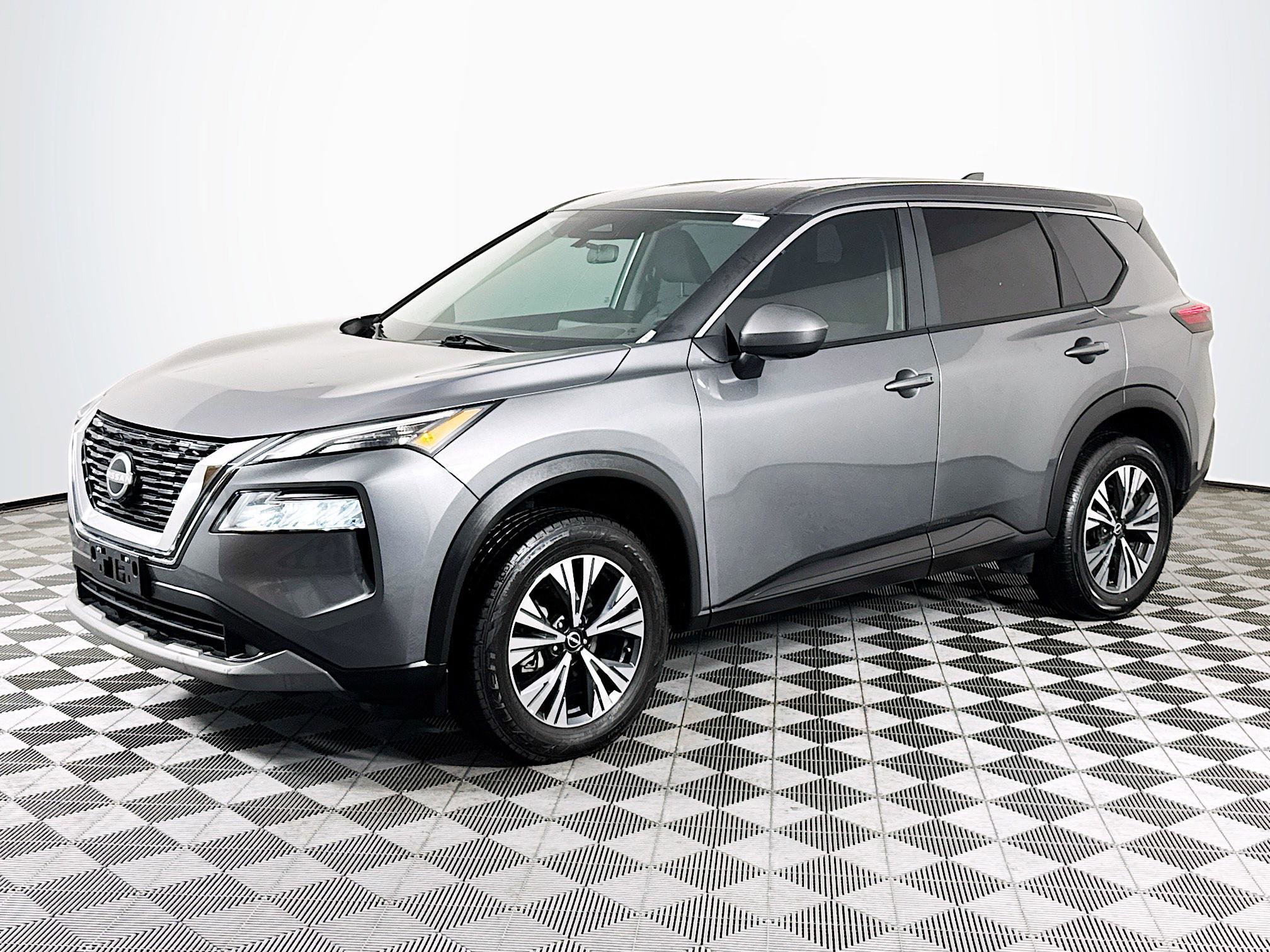 Used 2023 Nissan Rogue SV FWD image 4