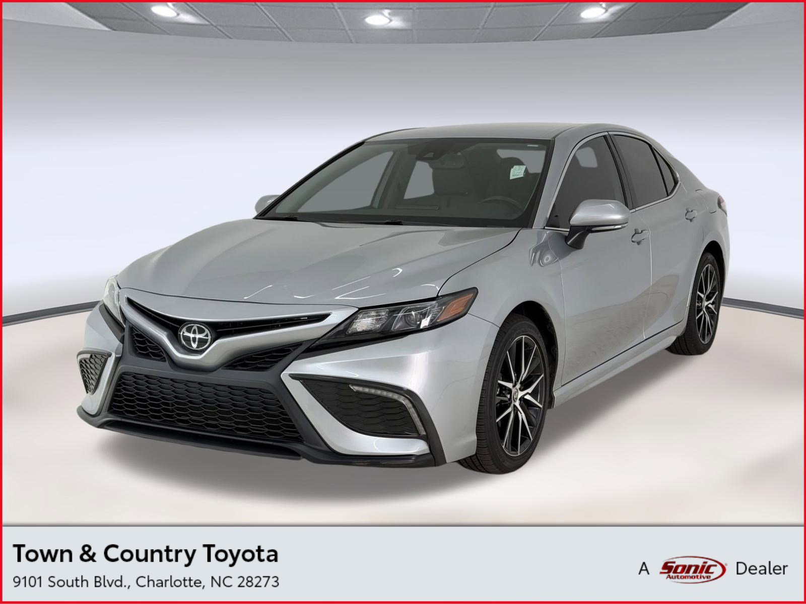 Used 2024 Toyota Camry SE w/ Convenience Package