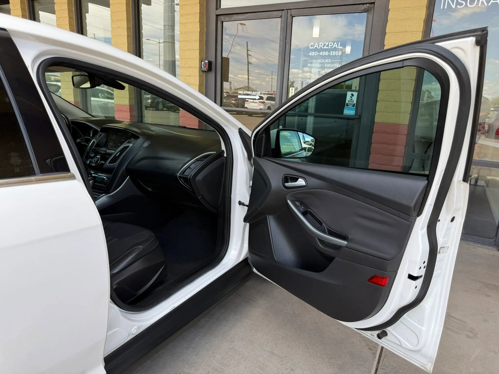 Used 2012 Ford Focus Titanium image 22
