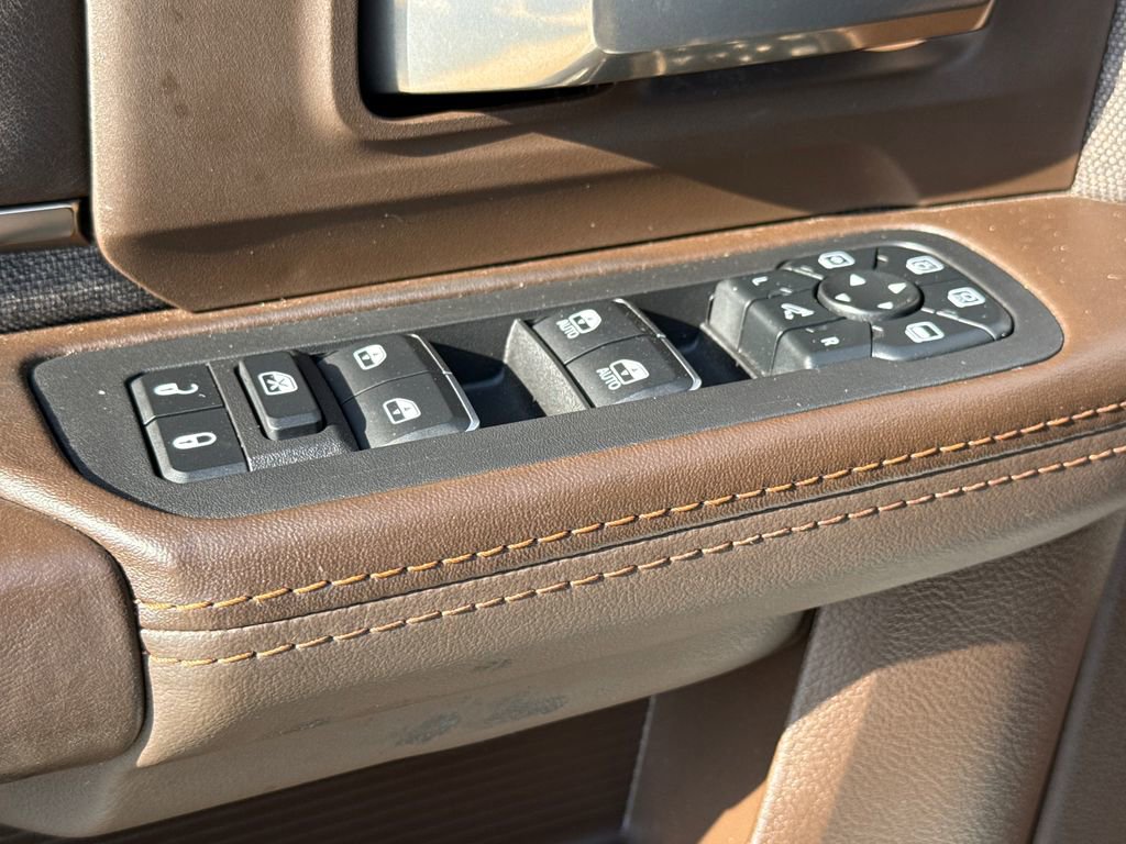 Used 2025 RAM 3500 Longhorn image 19