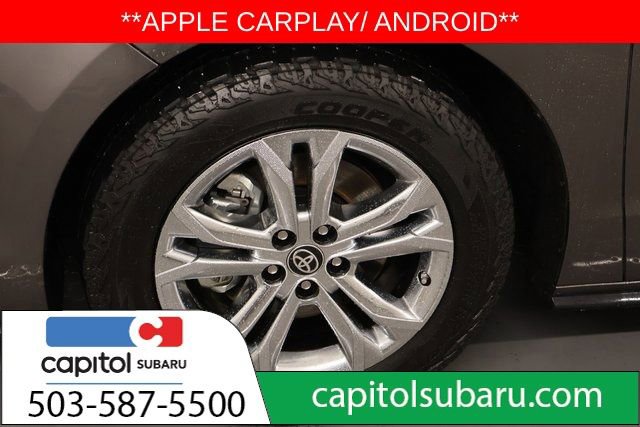 Used 2023 Toyota Sienna Platinum image 9