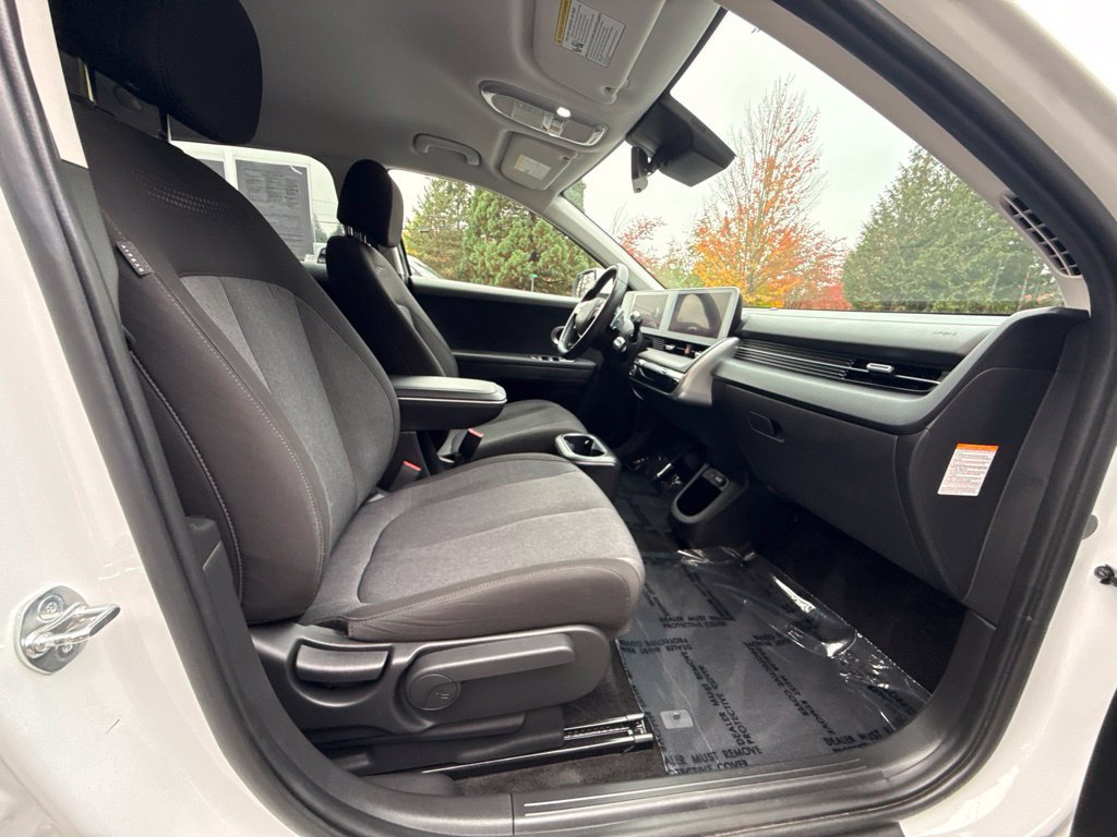 Used 2024 Hyundai Ioniq 5 SEL AWD/4WD image 18