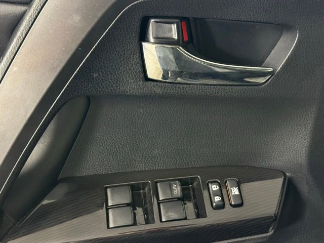 Used 2018 Toyota RAV4 SE w/ Power Extra Value Package AWD/4WD image 15